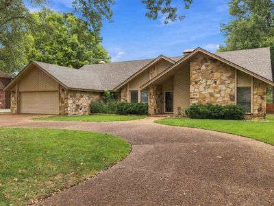 2210 Kyme Dr