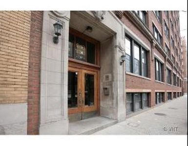 913 W Van Buren St APT 5E