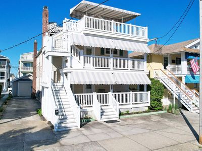 848 Park Pl Floor 2