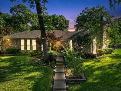 1301 Windsong Ln