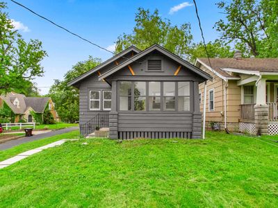 400 W Corrington Ave