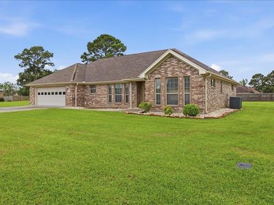 290 Tyler Dr