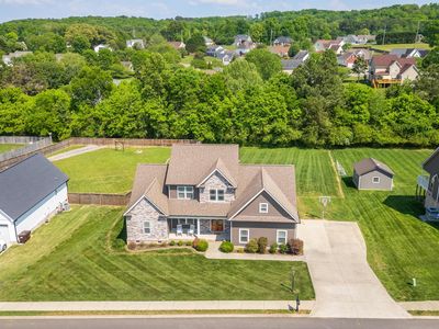 242 Chase Ln NE