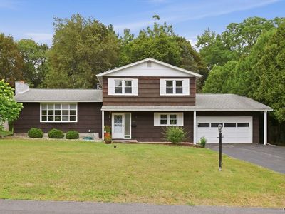 115 Saybrook Ln