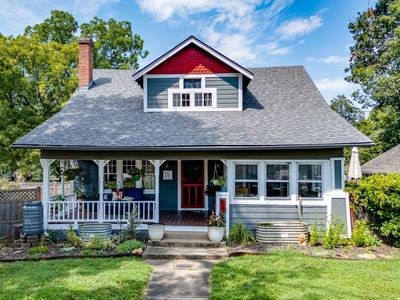 Property at 819 8th St, Baldwin city, KS