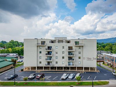1985 Fort Henry Dr APT 4A