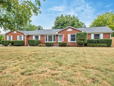 2518 Meadowood Dr