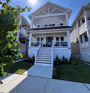 1115-1117 West Ave