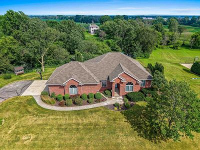 2864 Woodhaven Cir