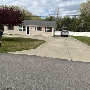 404 Forest Rd