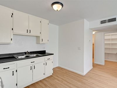 2532 Bulloch St APT F