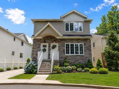 172 Mac Gregor Street