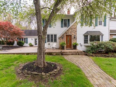 6846 Perry Hwy