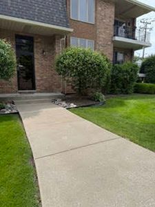 9168 Del Prado Dr APT 1N