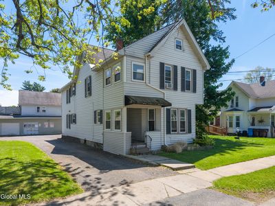 94 3rd Avenue