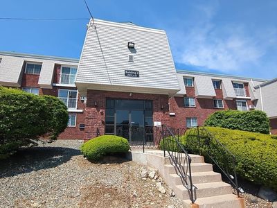 300 Smithfield Rd #P2-17