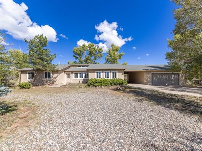 6095 Jerri Lyn Ln
