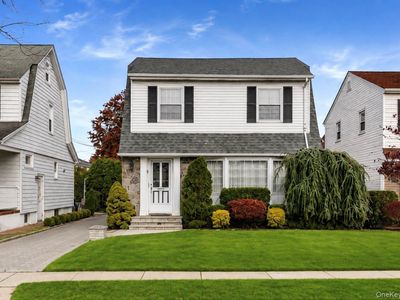 19 Stratford Avenue