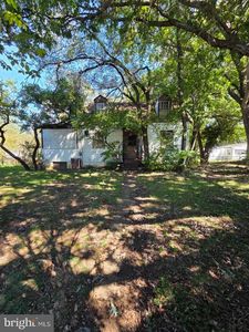 Property at 6900 Pickett Dr, Suitland, MD