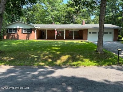 101 White Birch Ln