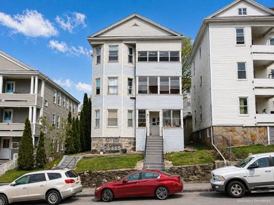 21 Sterling St