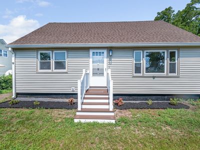 68 Waldo St
