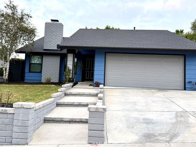 2435 E Magdalena Dr