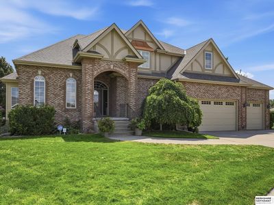 4803 Lakeside Cir