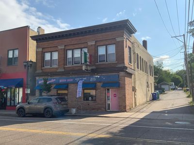 886 Payne Ave