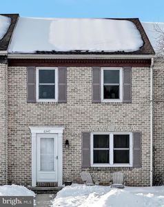 Property at 6547 Hollow Dr, East Petersburg, PA