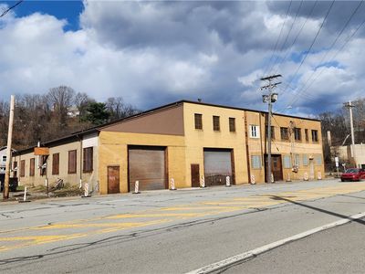 2121 5th Ave