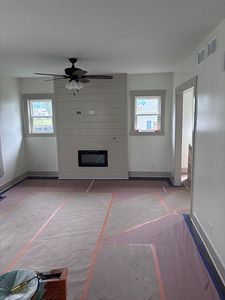 155 E Miller Ave