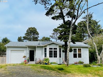 Property at 335 SW South Point St, Depoe Bay, OR