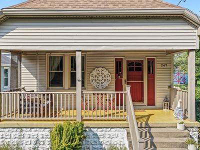 247 Lake St