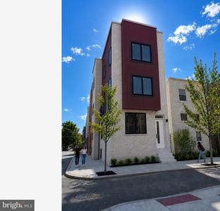 1400 E Oxford St
