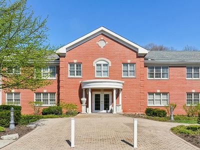 1234 Depot St Unit 105