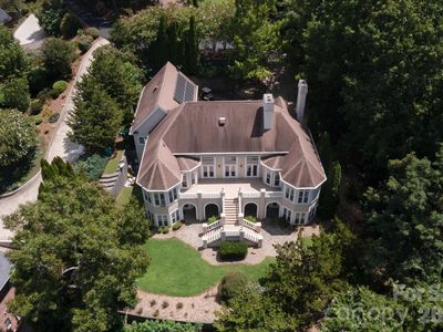 705 Lake Club Dr