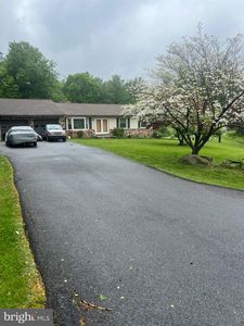 Property at 56 N Oneil St, Mohnton, PA
