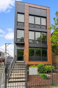 1012 N Paulina St #3