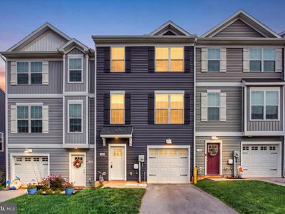 Property at 194 Hudson Blvd, Red Lion, PA