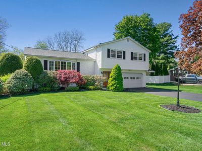 4 Country Fair Lane