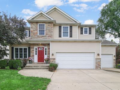 885 London Ln