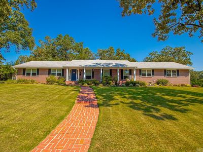 7 Laffite Cir