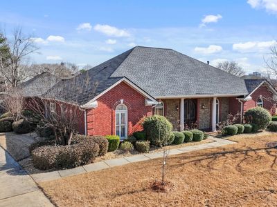 416 Towne Lake Dr