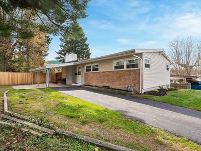 15 Village Dr