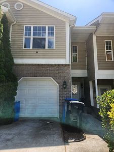 117 Sherman Oaks Ln
