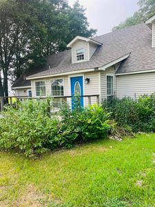2027 E 82nd Hwy