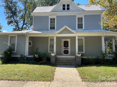 334 Davie Ave