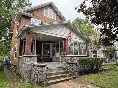 1435 Broadway Ave NW