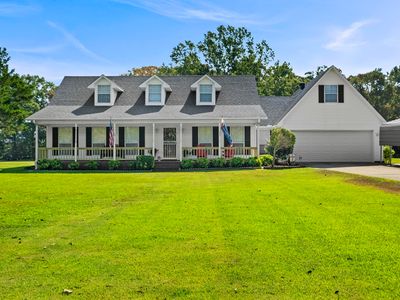 118 E Eden Park Rd